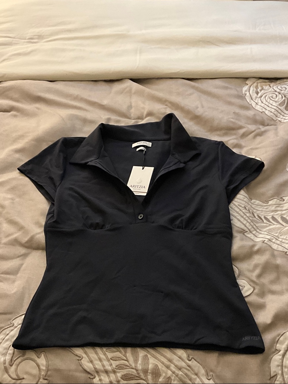 Aritzia original contour flyer polo t-shirt navy blue